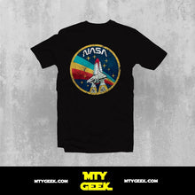 Load image into Gallery viewer, Playera Nasa Astronauta Vintage Retro Unisex