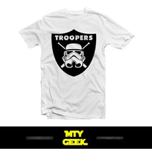 Load image into Gallery viewer, Playera Star Wars Mod. Troopers Raiders Darth Vader Unisex
