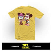 Load image into Gallery viewer, Playera Mickey Mause Mod. Hipster Disney Unisex
