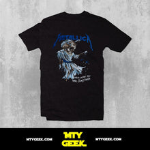 Load image into Gallery viewer, Playera Metallica Mod. Their Money Tips Unisex Vintage Tour
