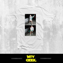 Load image into Gallery viewer, Playera Britney Spears Pelona Loca Crazy Retro Unisex
