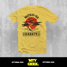 Load image into Gallery viewer, Playera Cobra Kai Mod. Miyagi Do Karate Kit Unisex
