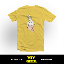 Load image into Gallery viewer, Playera Mod. Hand #KPopShirts
