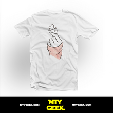 Load image into Gallery viewer, Playera Mod. Hand #KPopShirts
