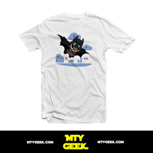 Load image into Gallery viewer, Playera Mario Bros - Mod. Batman Vintage Retro Unisex
