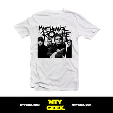 Load image into Gallery viewer, Playera My Chemical Romance - Mod. 3 Vintage Retro Unisex
