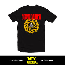 Load image into Gallery viewer, Playera Soundgarden - Mod. Badmotorfinger Retro Unisex
